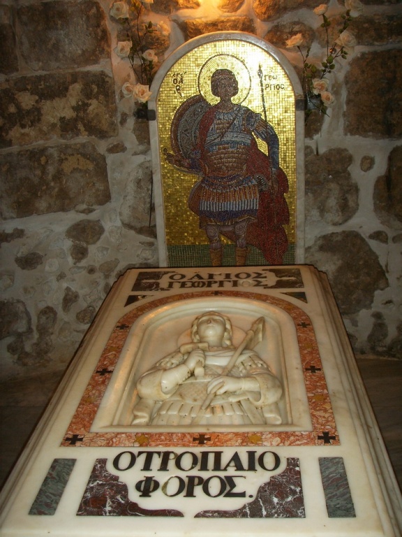 Grobnica-sv-Georgiya-v-Lidde