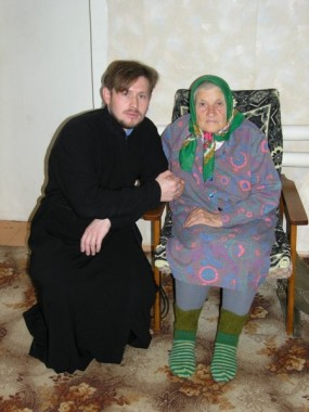 Священник Евгений Гомзяк и Нина Митрофановна Никулина