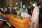 Nikodim-relics_28-03-2013_11