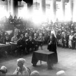 Митрополит Вениамин на заседании Петроградского ревтрибунала. 1922 г. 