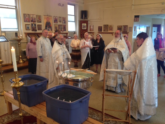 Освящение воды в праздник Преполовения Пятидесятницы