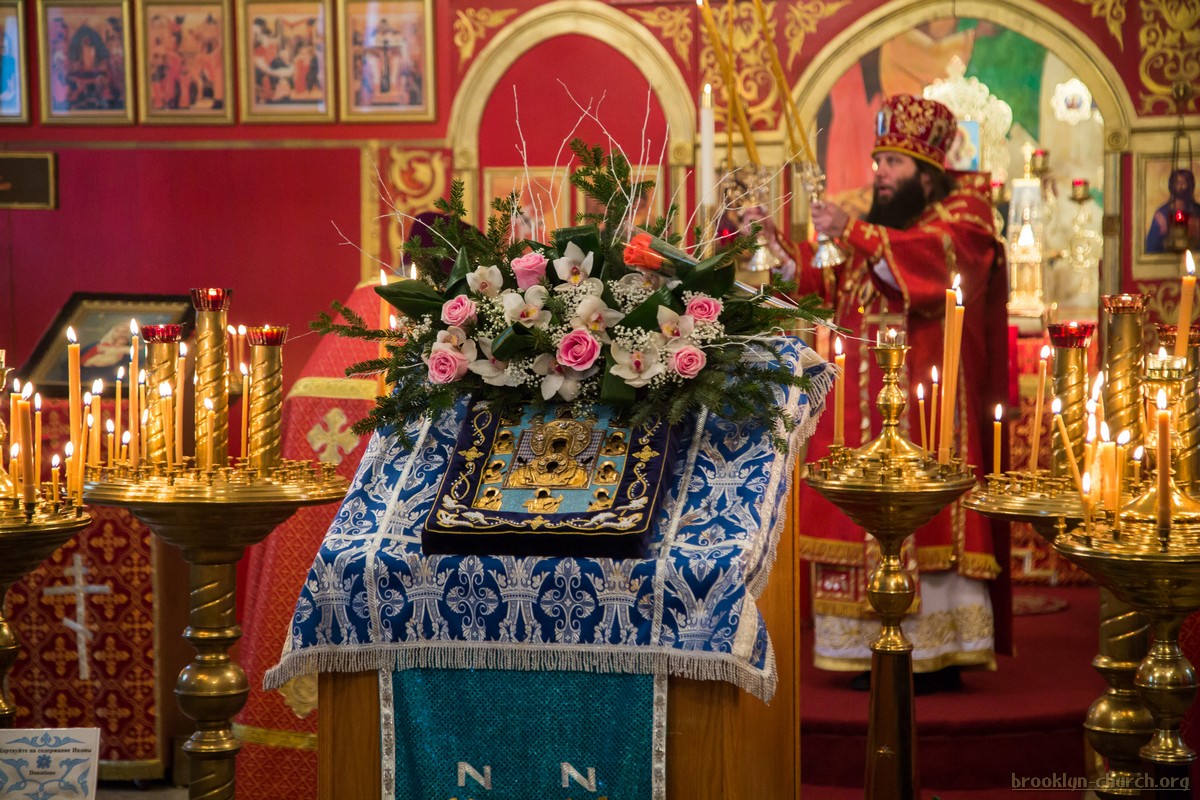 Епископ Манхеттенский Николай возглавил архирейскую Божественную литургию, 28.12.2014