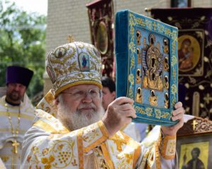 Традиционно после праздничной Литургии состоялся крестный ход с Курской Коренной иконой
