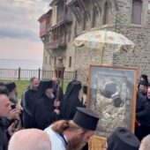 Пасхальный крестный ход с Иверской иконой Божией Матери в монастыре Ивирон